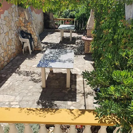 Villa-panorama Daire Drage